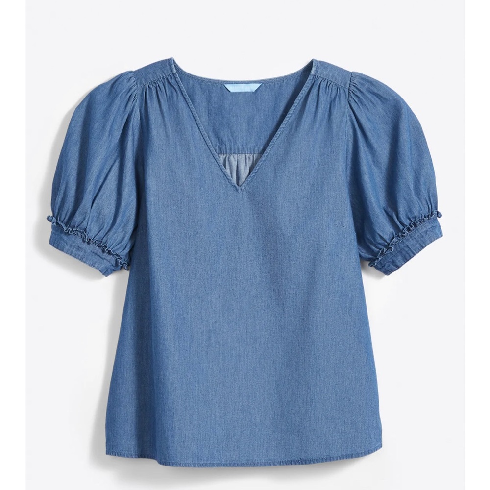NWT Draper James V-Neck Top in Chambray